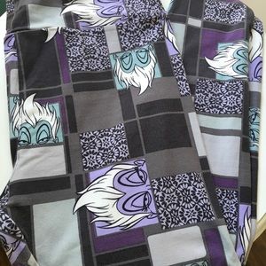 Lularoe tc villains leggings